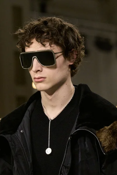 Look 160